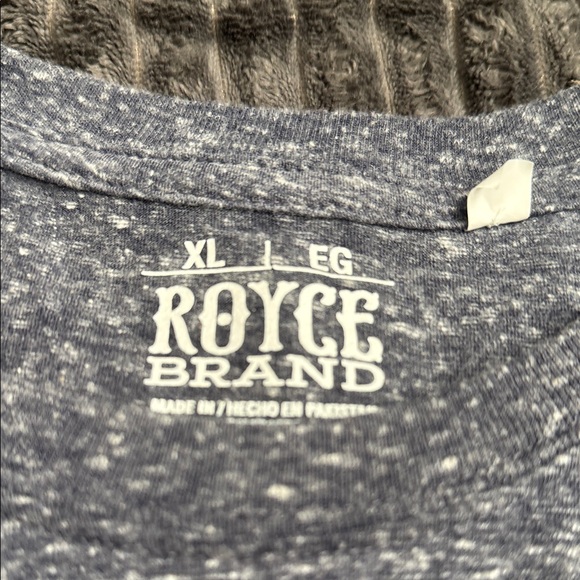 Gray Graphic Tee with Red Accents - Picture 3 of 5